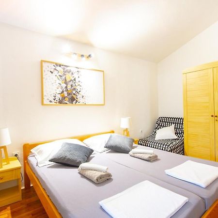 Apartments Ela Novalja Kültér fotó