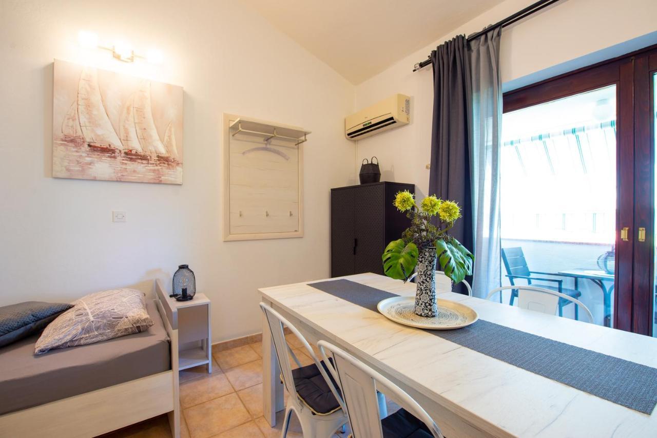 Apartments Ela Novalja Kültér fotó