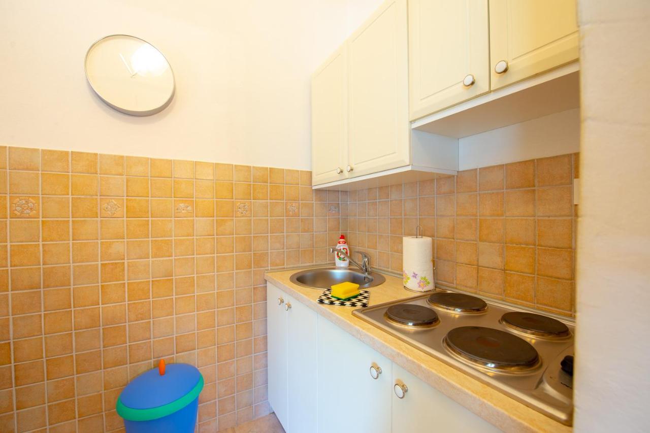 Apartments Ela Novalja Kültér fotó